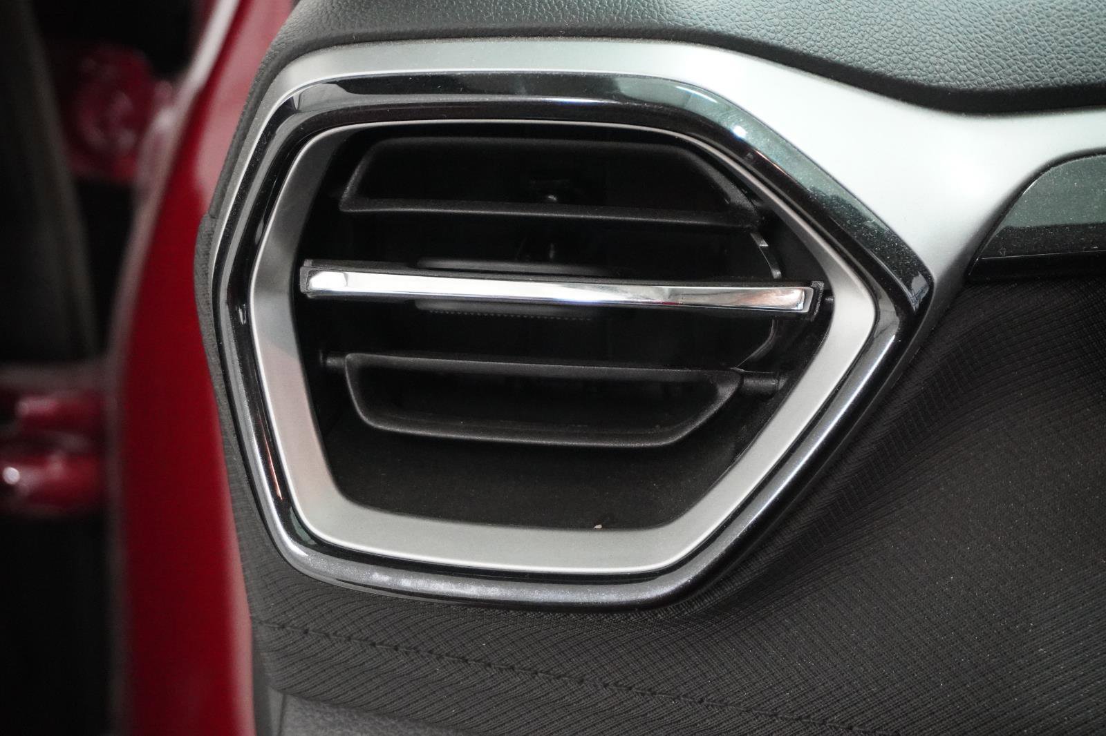 Used 2025 Chevrolet TrailBlazer LT w/ Convenience Package FWD image 20