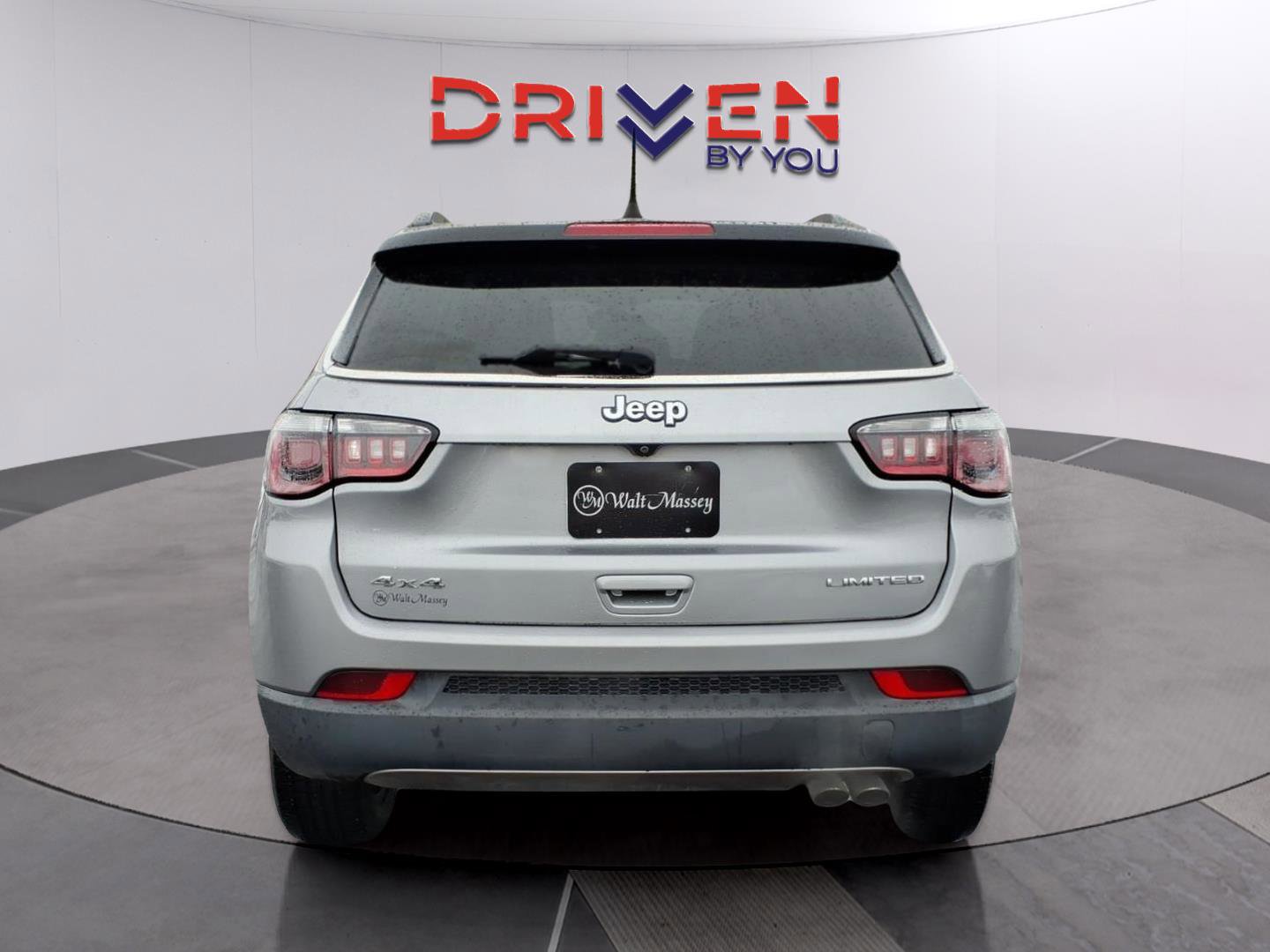 Used 2018 Jeep Compass Limited image 4