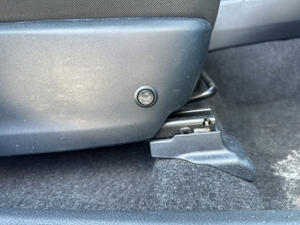 Used 2018 Toyota RAV4 LE w/ All Weather Liner Package image 36