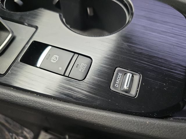 Used 2024 Nissan Rogue SV FWD image 39