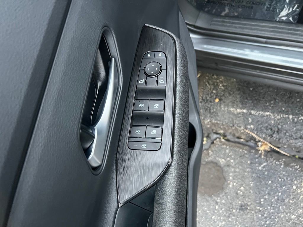 New 2026 Nissan Kicks SV w/ SV Premium Package FWD image 13