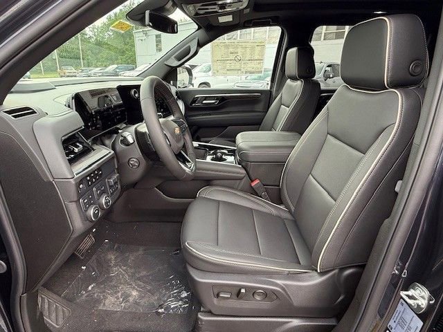 New 2025 Chevrolet Suburban Premier AWD/4WD image 13