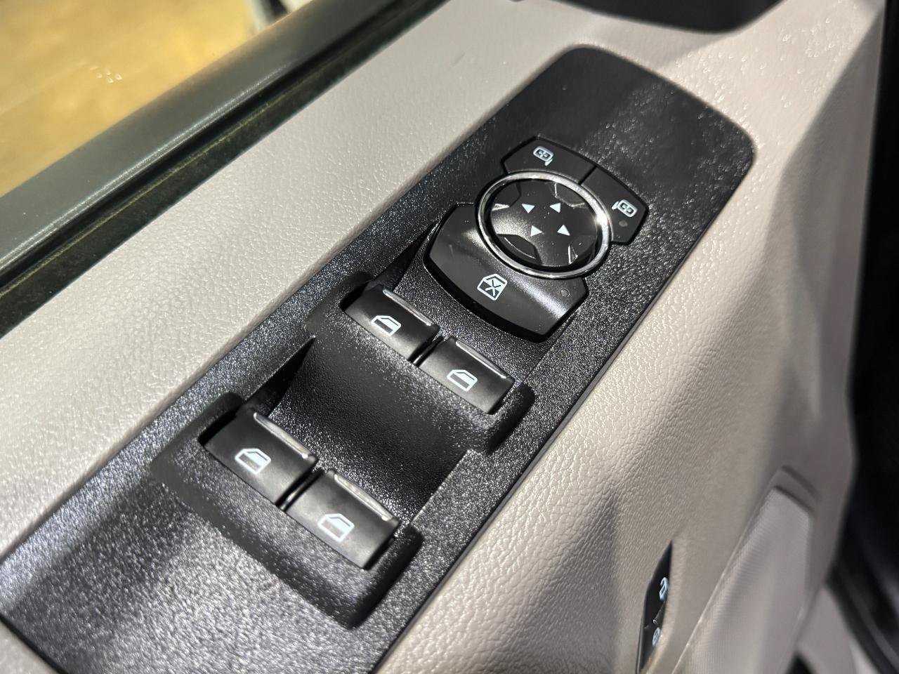 Used 2022 Ford F250 XL w/ Power Equipment Group AWD/4WD image 30