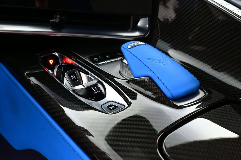 Used 2024 Chevrolet Corvette Z06 RWD image 12