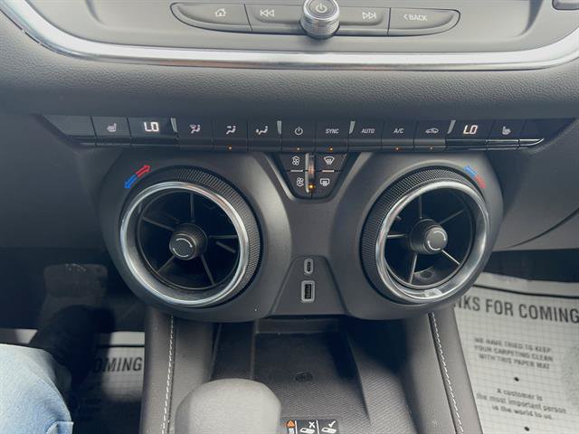 Used 2024 Chevrolet Blazer LT w/ Convenience Package FWD image 19