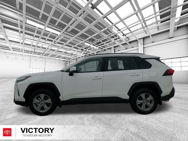 Used 2025 Toyota RAV4 XLE image 6