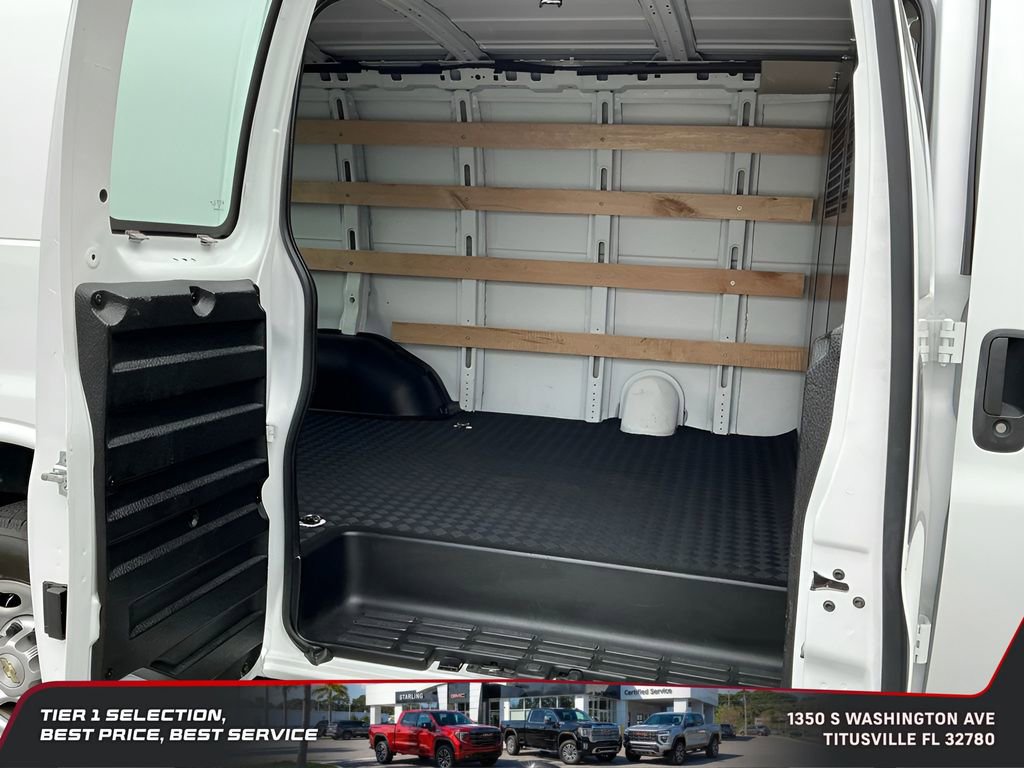 Used 2024 Chevrolet Express 2500 w/ Driver Convenience Package image 18