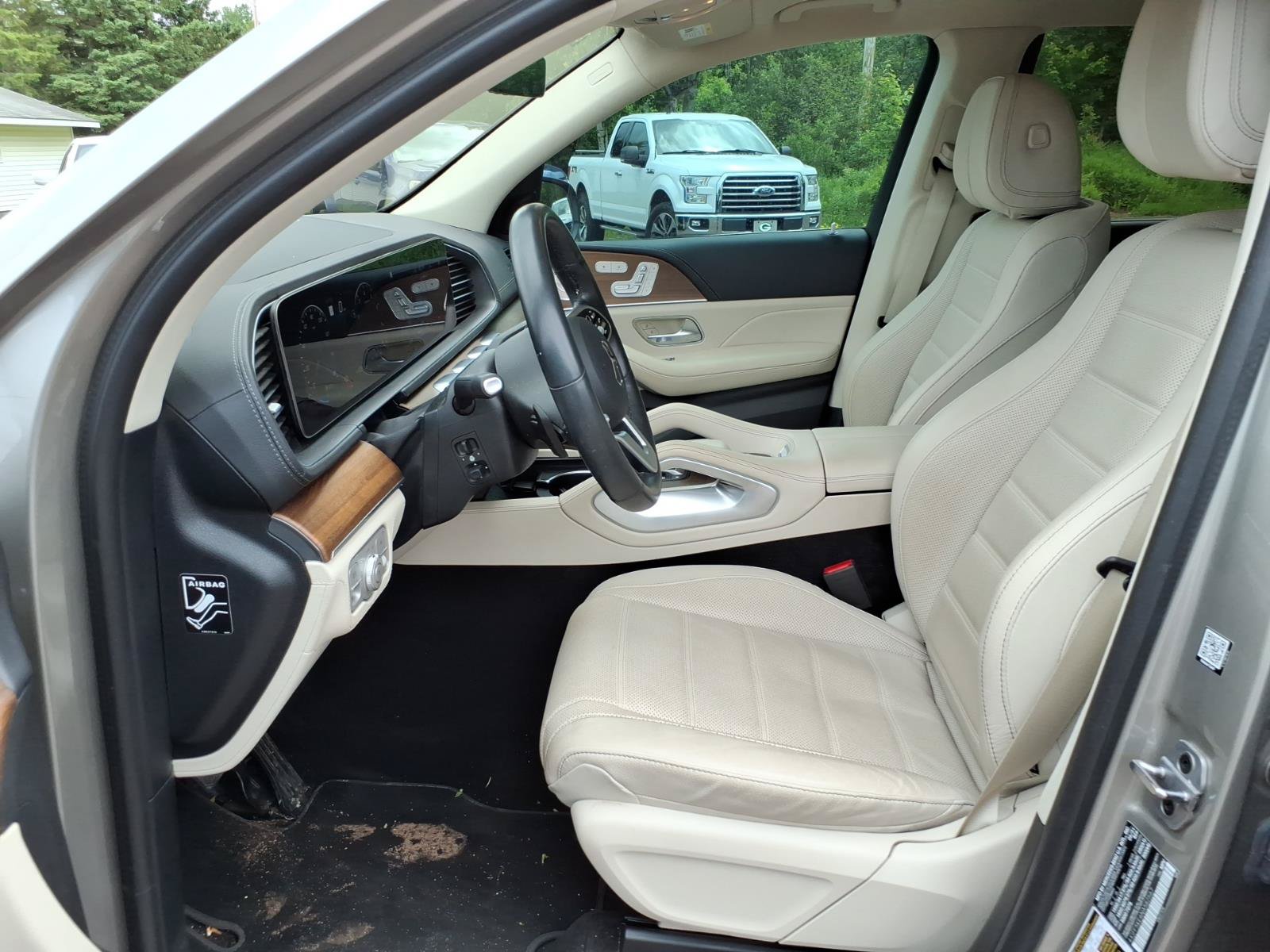 Used 2022 Mercedes-Benz GLS 450 4MATIC image 10