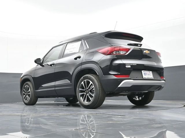 New 2026 Chevrolet TrailBlazer LT w/ Driver Confidence Package FWD image 40