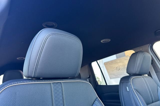 New 2026 Chevrolet Traverse High Country image 23