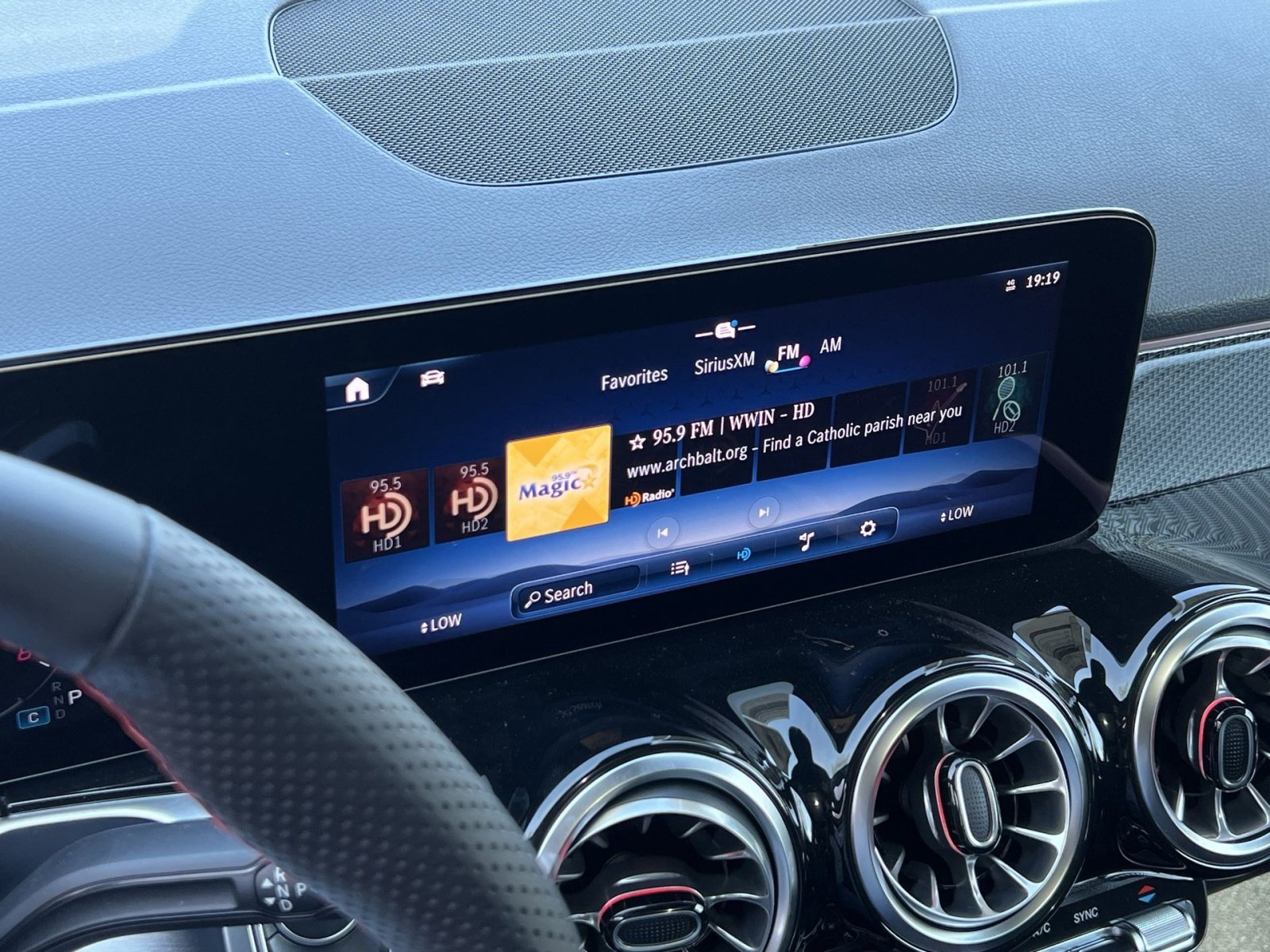 New 2026 Mercedes-Benz GLB 250 4MATIC image 16