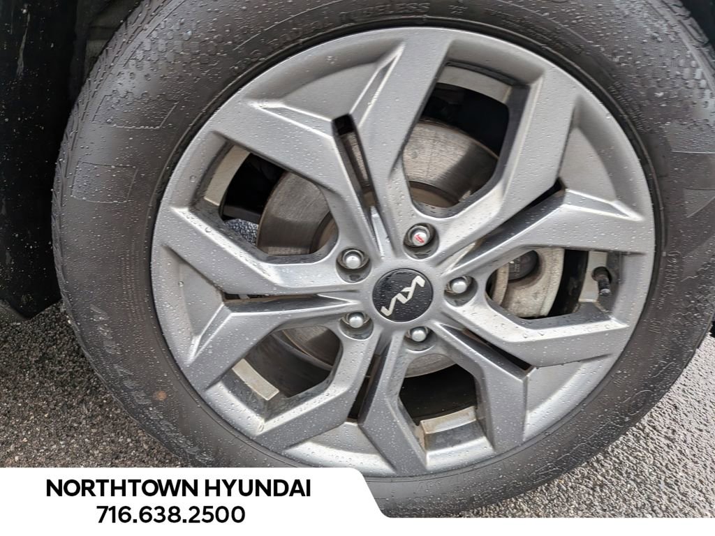 Used 2024 Kia Seltos LX image 40