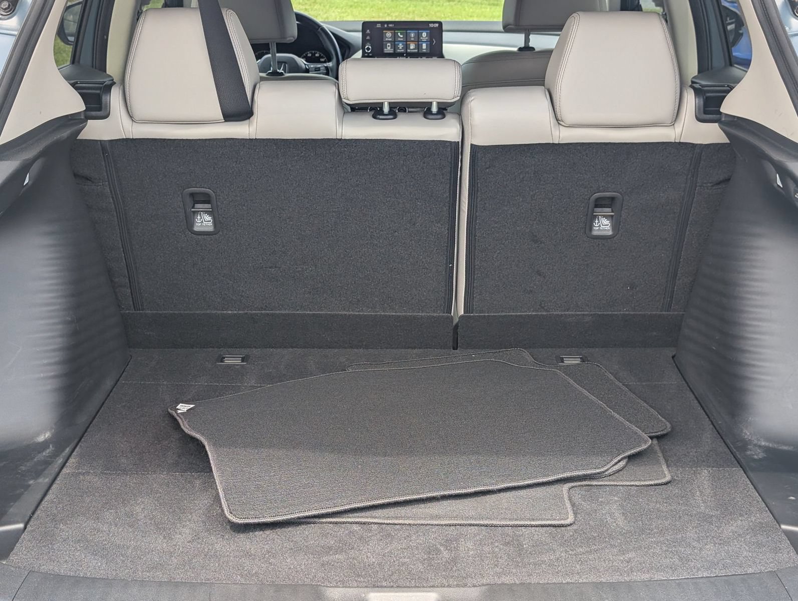 Used 2025 Honda HR-V EX-L image 28