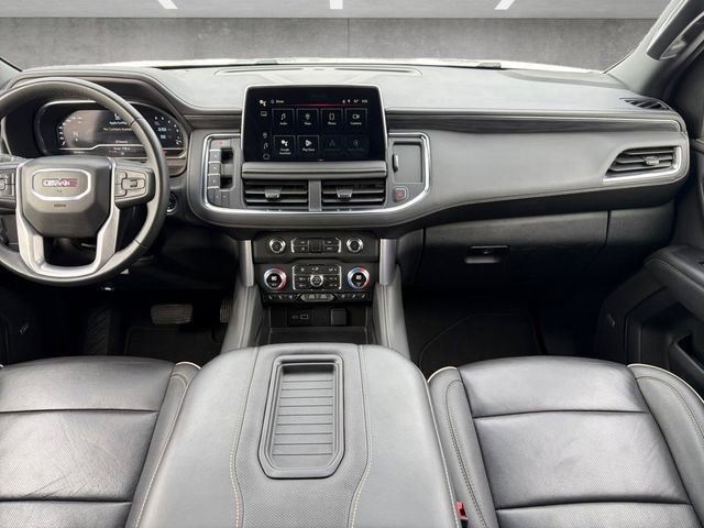Used 2024 GMC Yukon XL SLT image 3