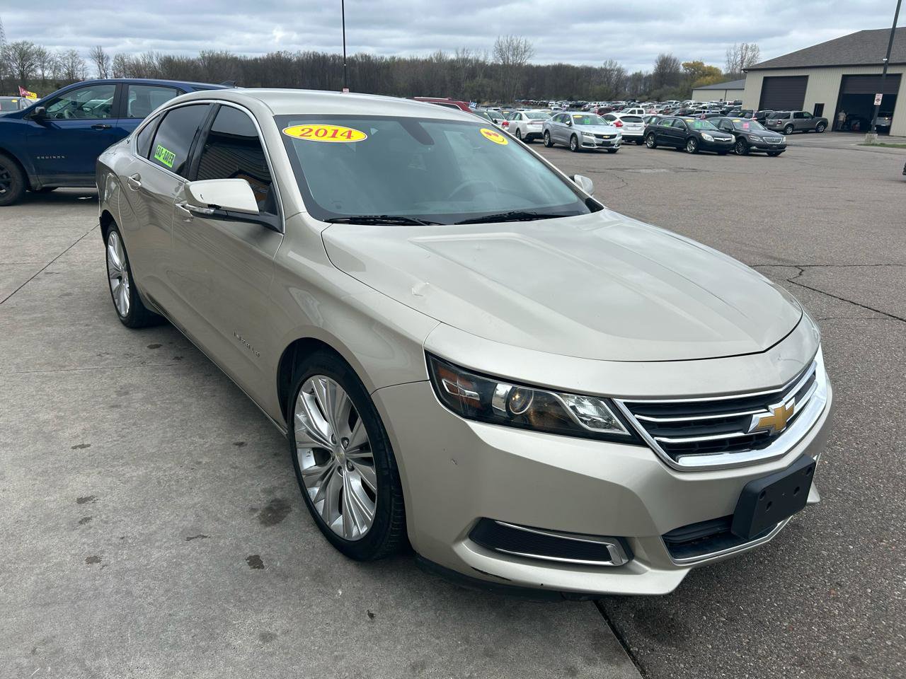 Used 2014 Chevrolet Impala LT w/ Convenience Package FWD image 3