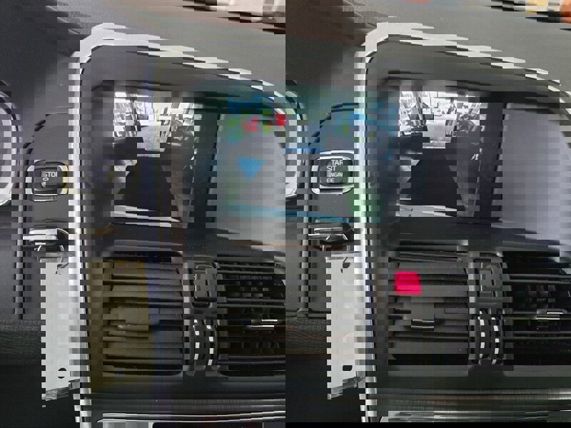 Used 2015 Volvo XC60 T5 Premier w/ Proximity Package image 21