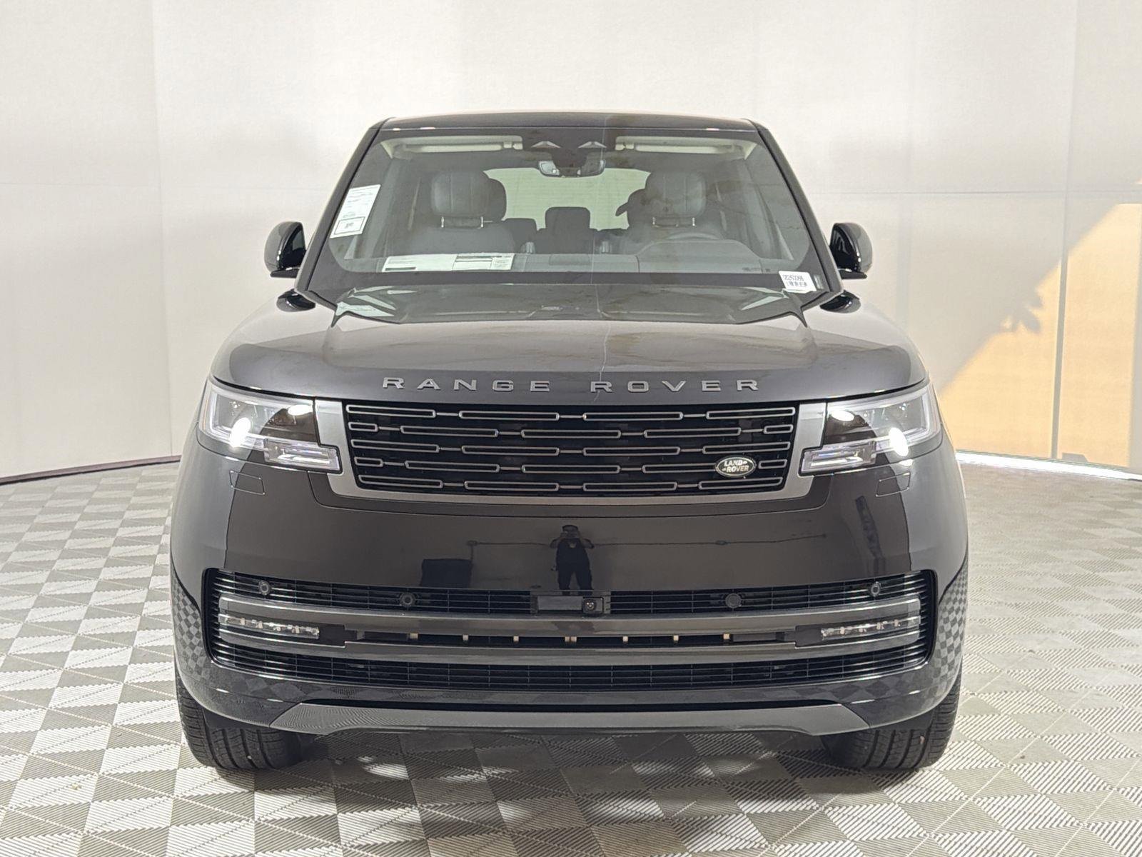 New 2026 Land Rover Range Rover SE image 8