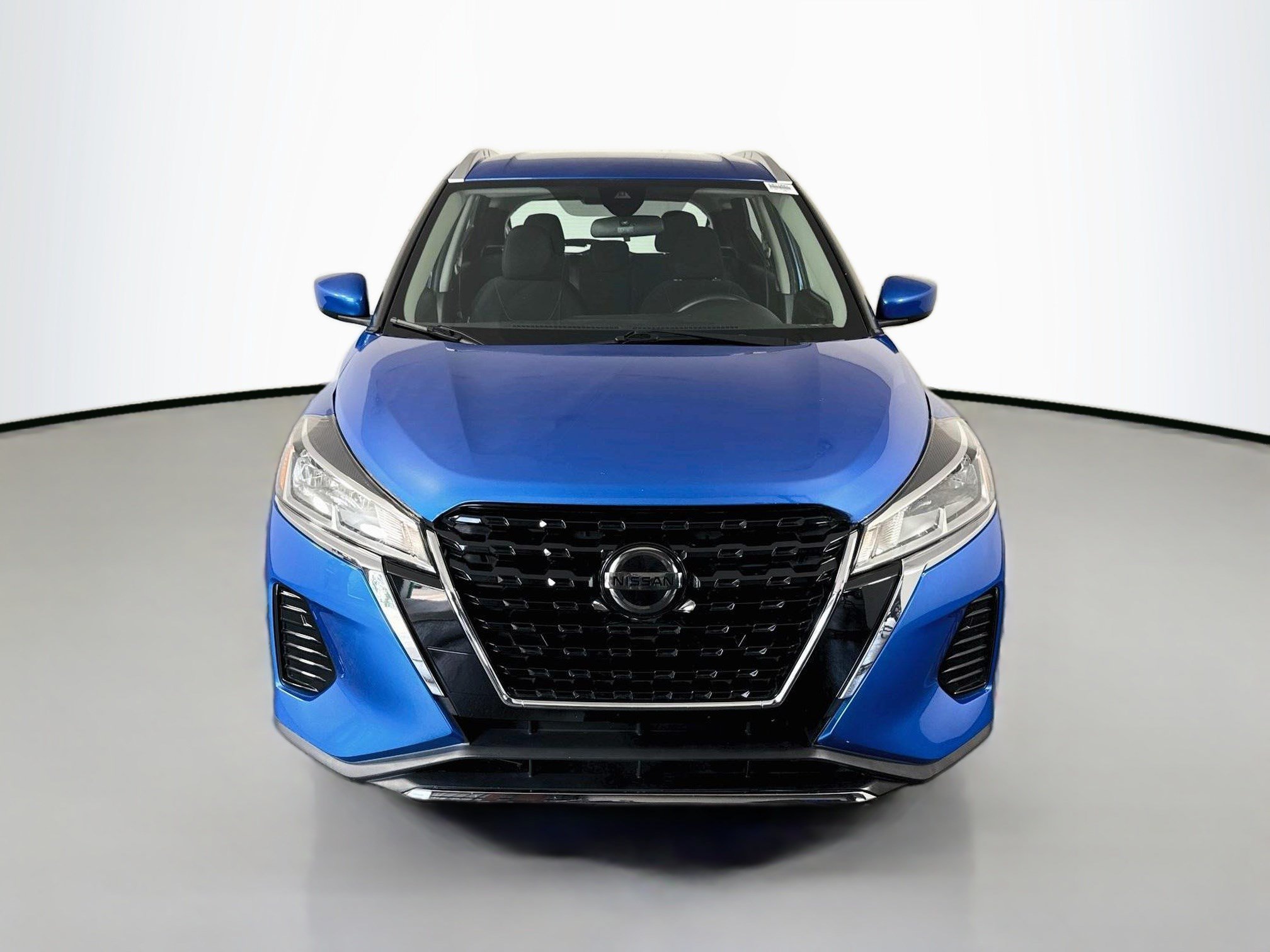 Used 2021 Nissan Kicks SV FWD image 2