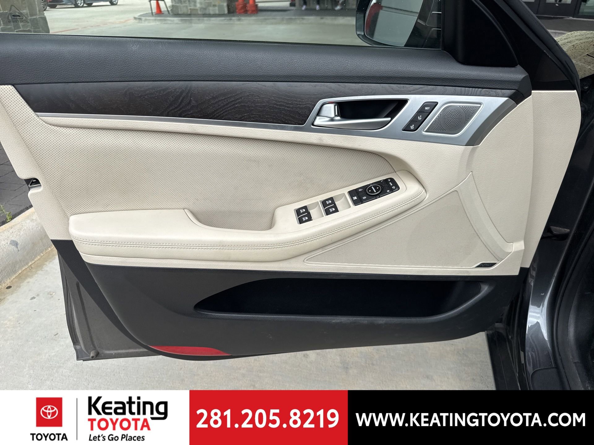 Used 2018 Genesis G80 5.0 Ultimate RWD image 9