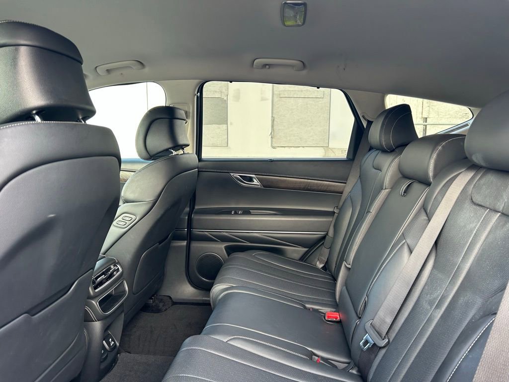 Used 2024 Genesis GV80 2.5T image 12