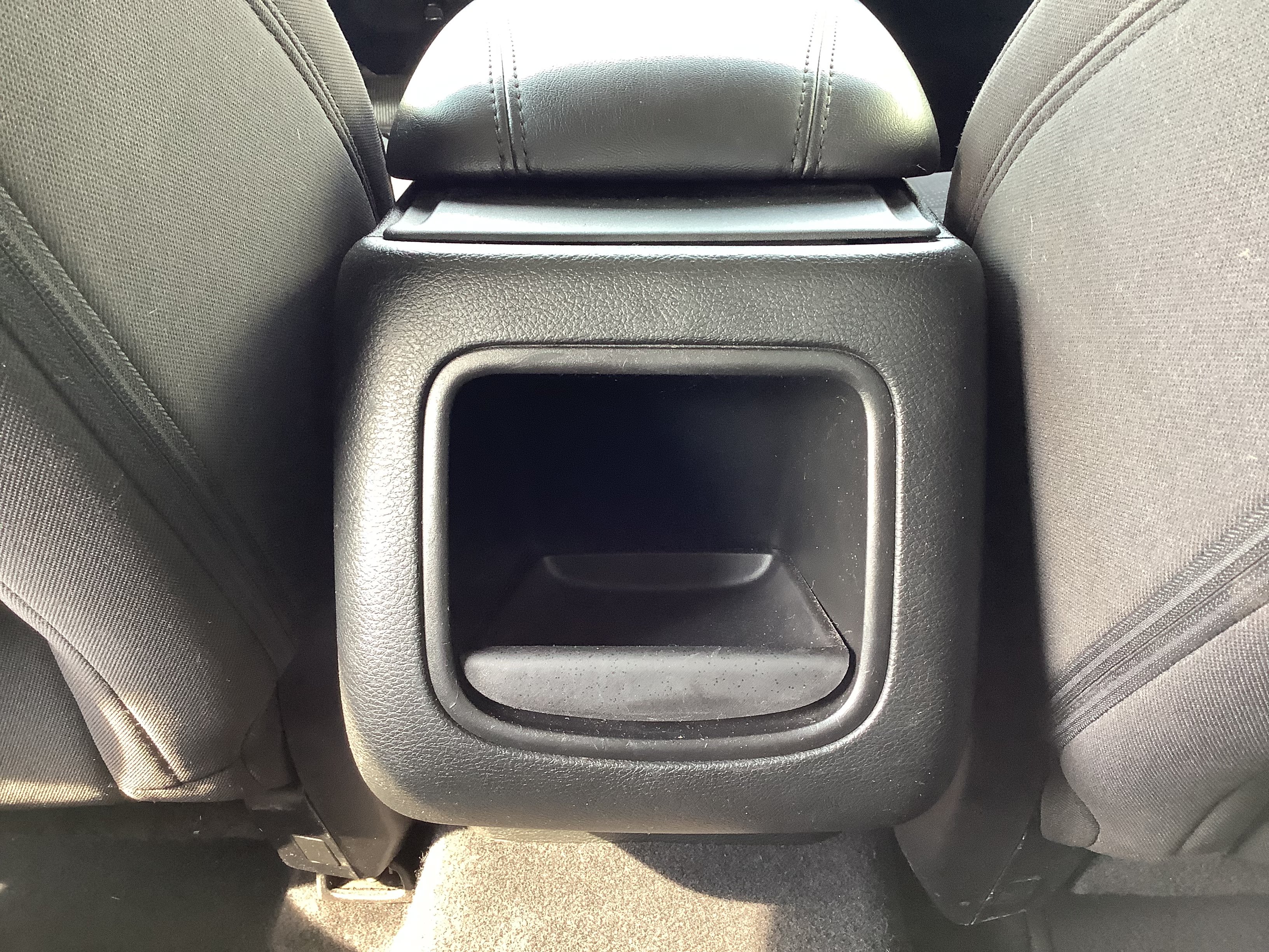 Used 2015 Chrysler 200 Limited w/ Convenience Group FWD image 8