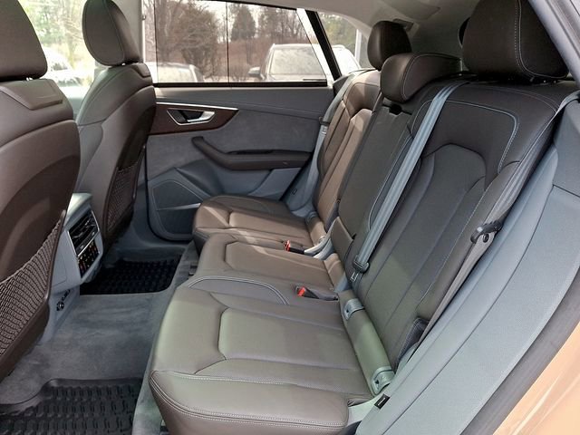 Used 2024 Audi Q8 Prestige image 10