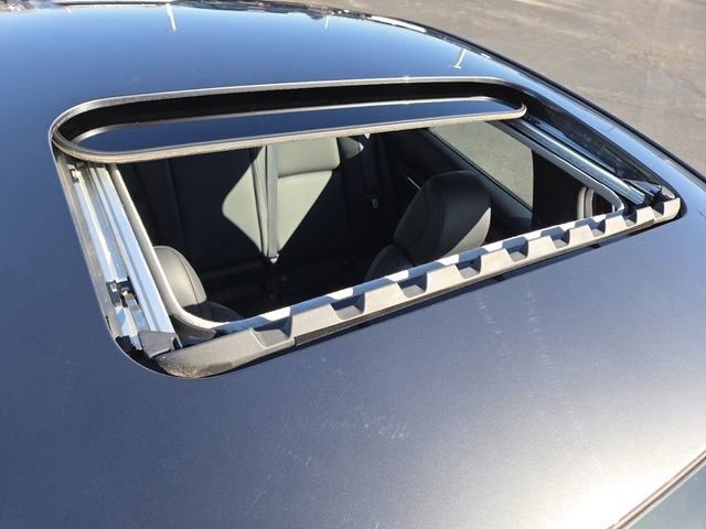 Used 2025 MAZDA MAZDA3 s image 3