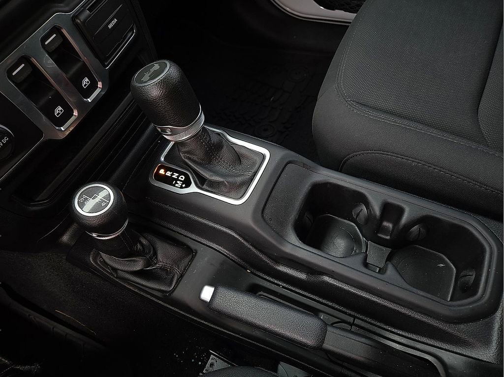 Used 2021 Jeep Wrangler Sport S image 20