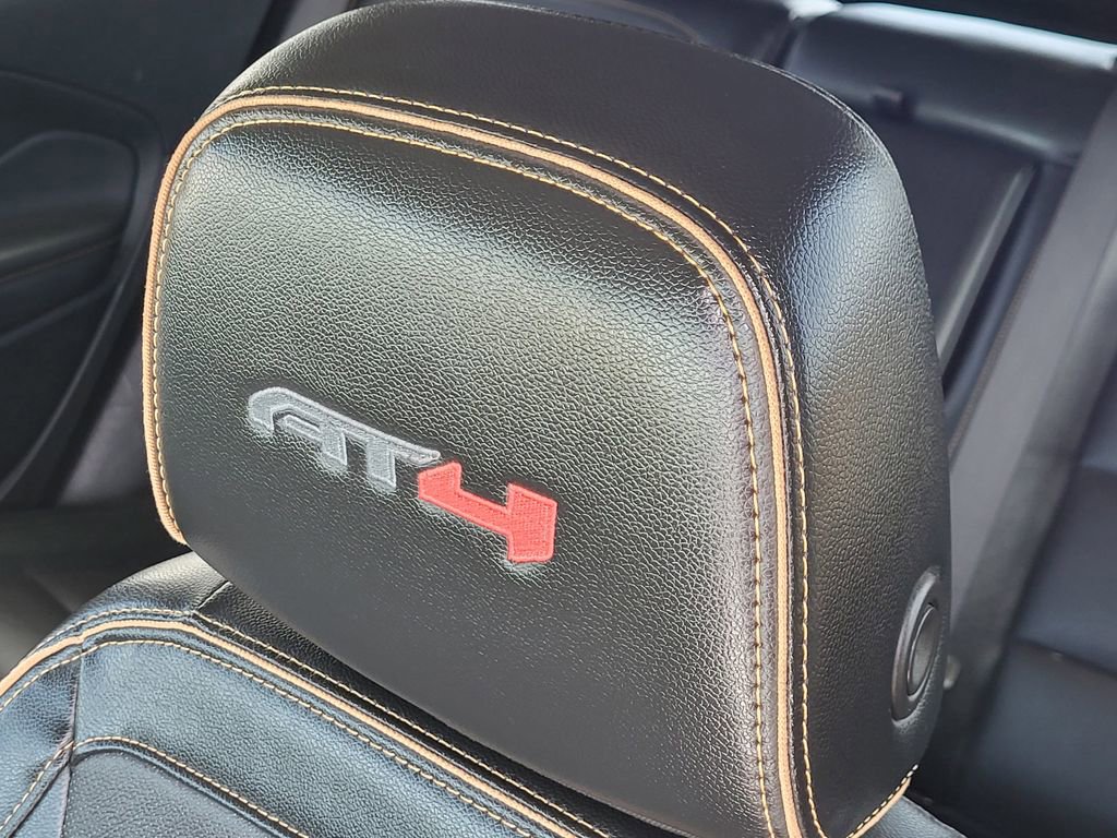 Used 2023 GMC Terrain AT4 image 5