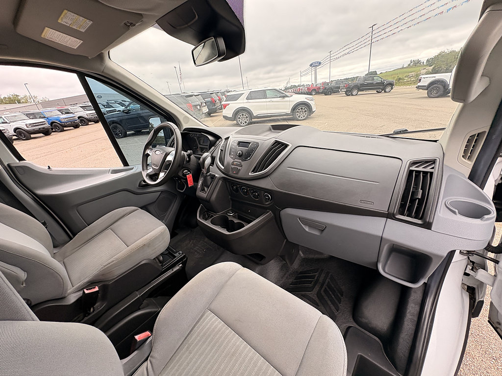 Used 2016 Ford Transit 250 130 Low Roof w/ Exterior Upgrade Package RWD image 19