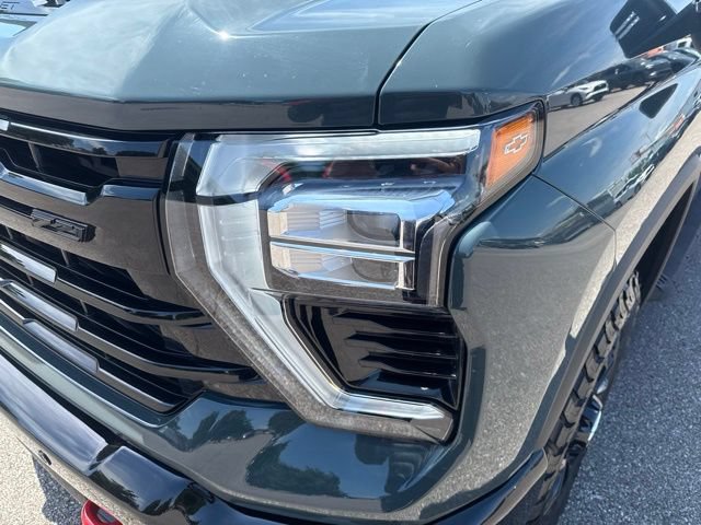 Used 2025 Chevrolet Silverado 2500 LT w/ Trail Boss Package AWD/4WD image 9