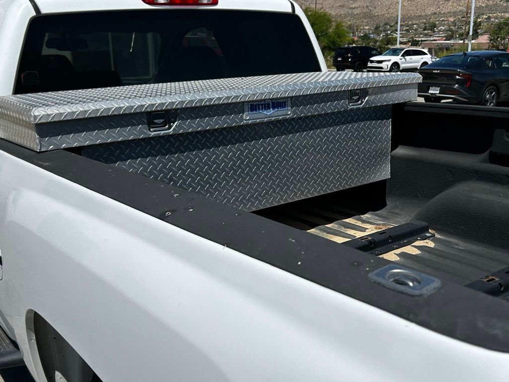 Used 2011 Chevrolet Silverado 2500 LT w/ Interior Plus Package AWD/4WD image 6