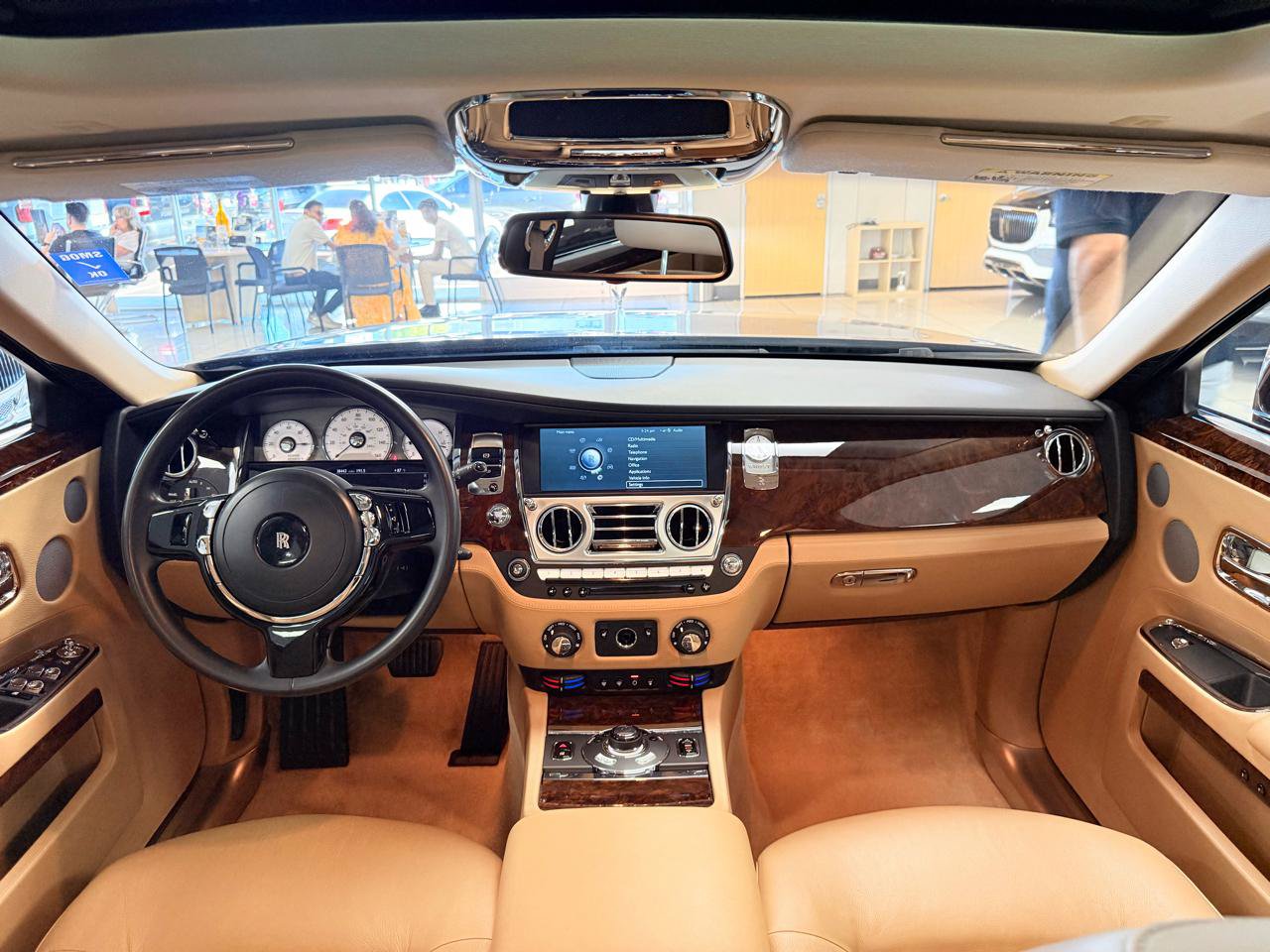 Used 2011 Rolls-Royce Ghost RWD image 10