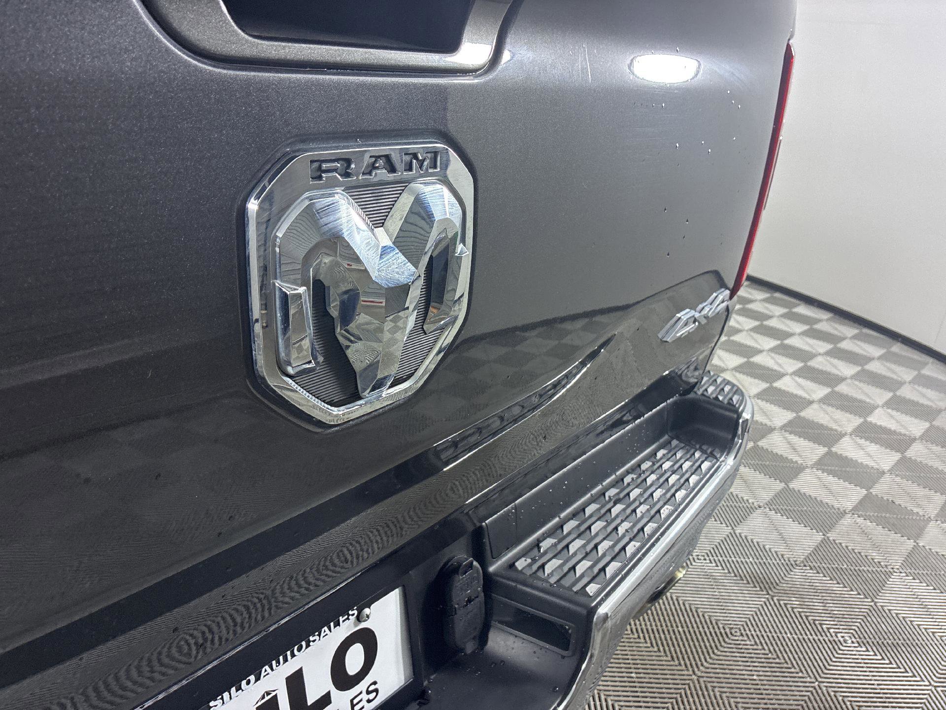 Used 2019 RAM 1500 Limited image 7