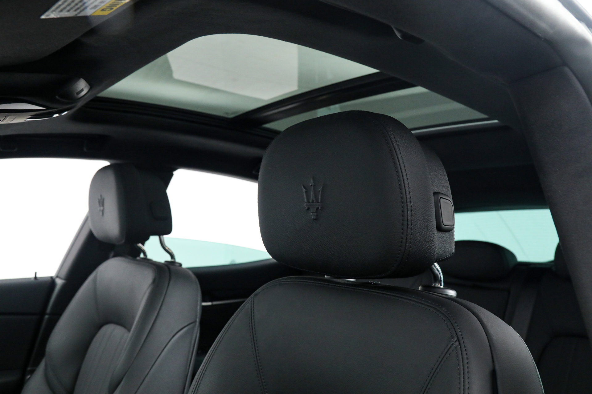 Certified 2023 Maserati Levante GT image 20