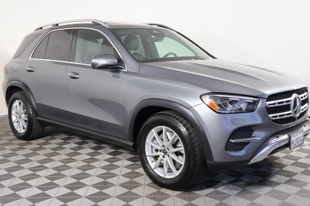 Used 2024 Mercedes-Benz GLE 450e 4MATIC image 3