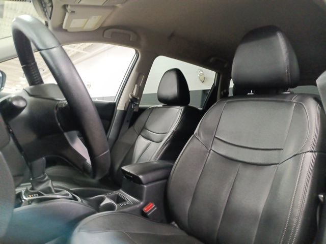Used 2020 Nissan Rogue SL image 14