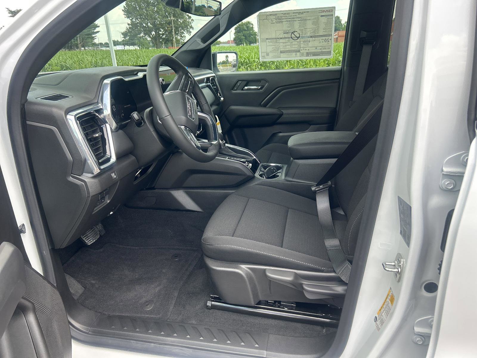 New 2025 GMC Canyon Elevation image 9