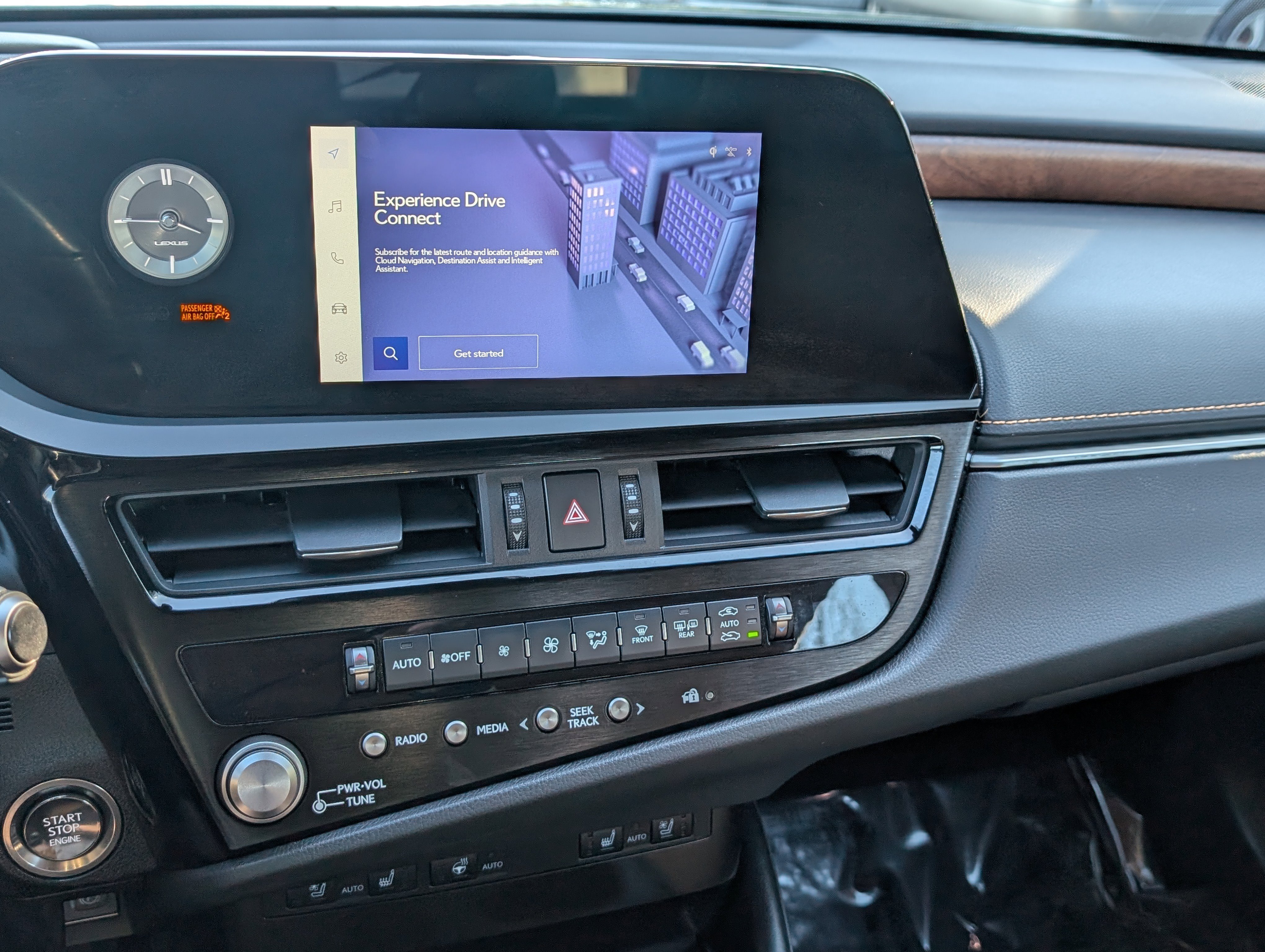 Certified 2024 Lexus ES 350 w/ Premium Package image 28