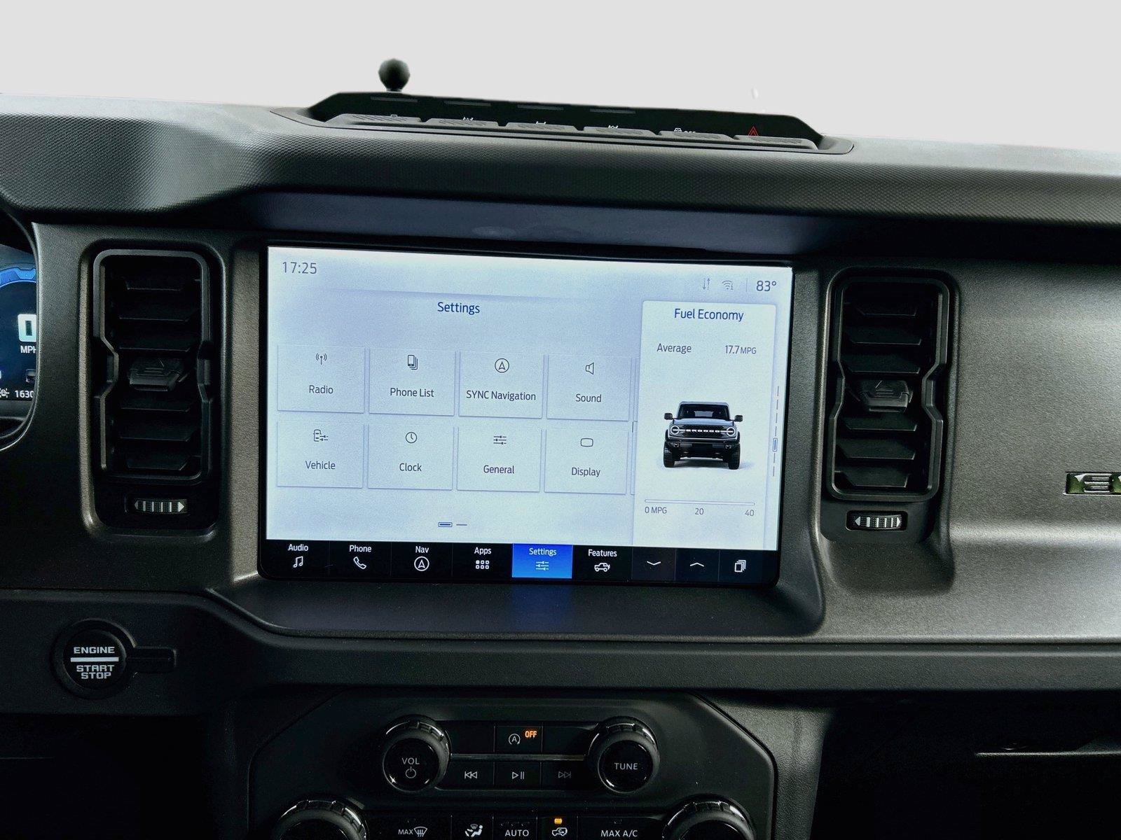 Used 2025 Ford Bronco Badlands w/ Sasquatch Package AWD/4WD image 26