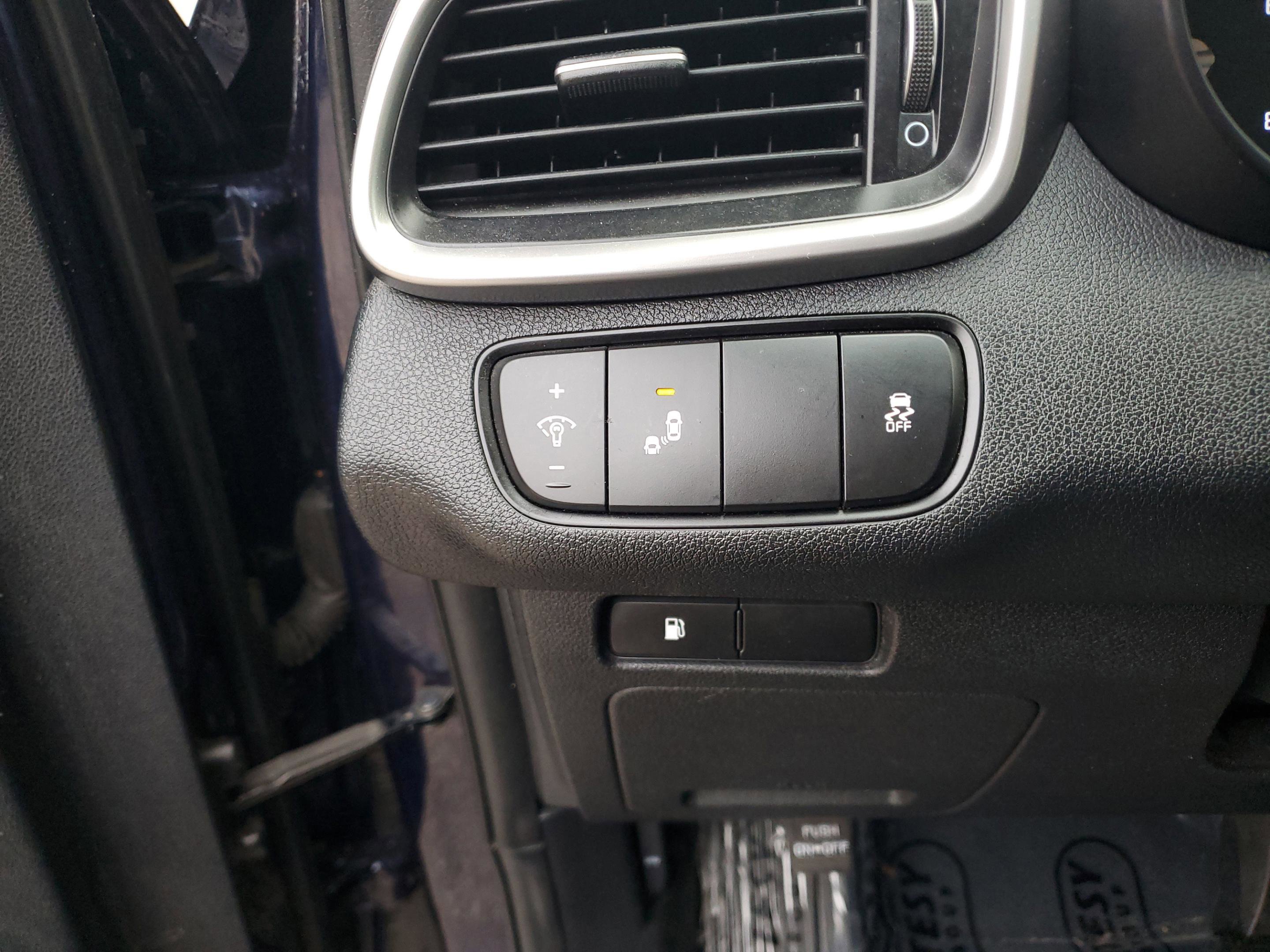 Certified 2020 Kia Sorento S image 30