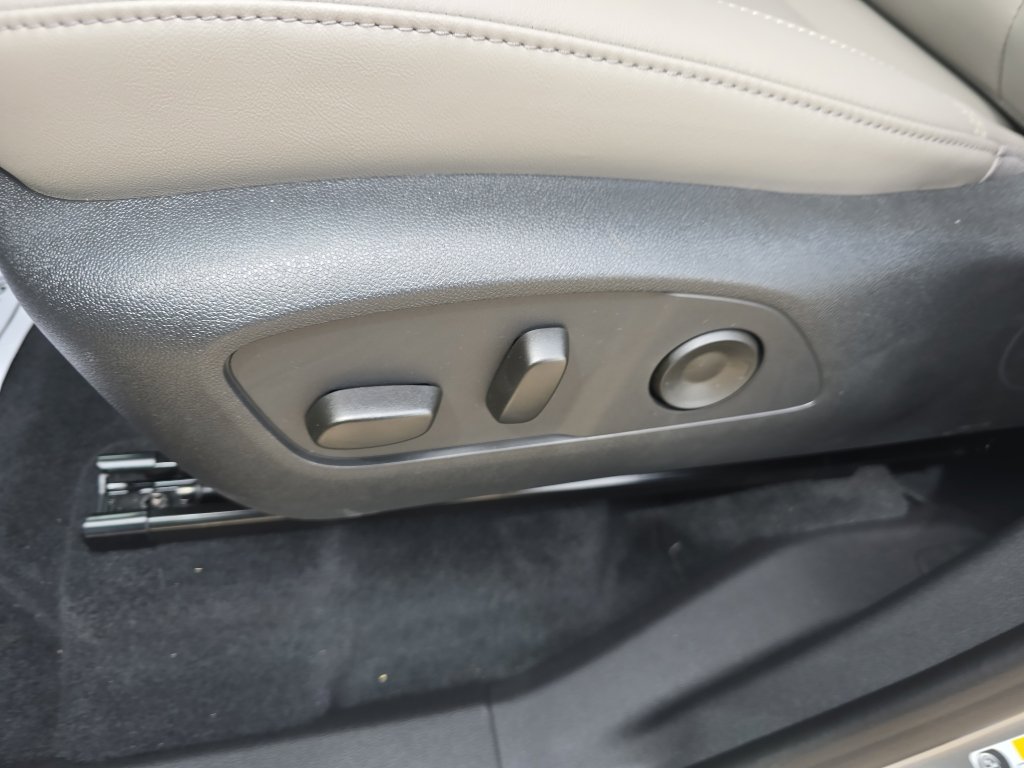 New 2026 GMC Acadia Elevation w/ Elevation Premium Package FWD image 20
