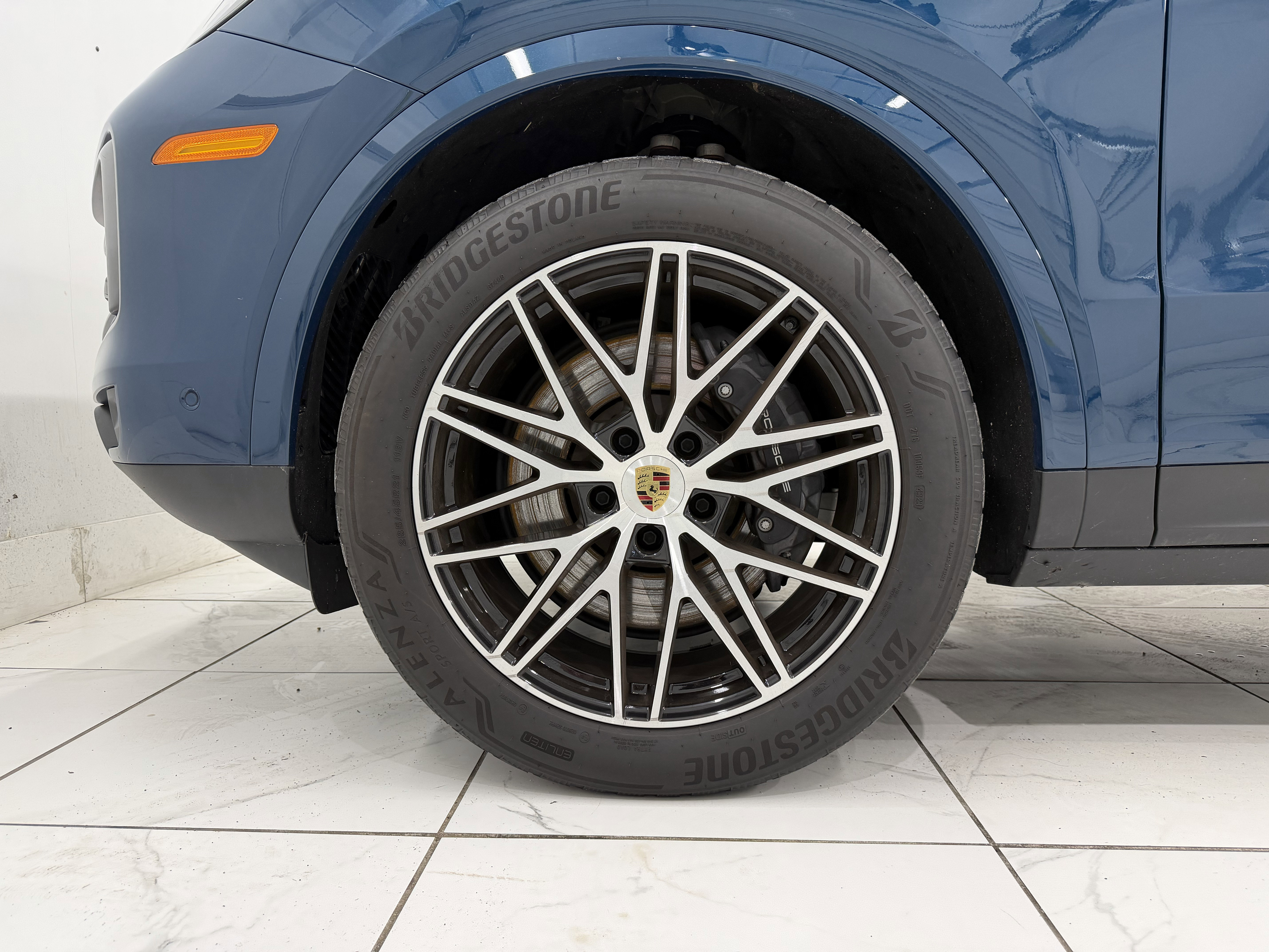 Certified 2024 Porsche Cayenne w/ Premium Package Plus (PFM) image 16