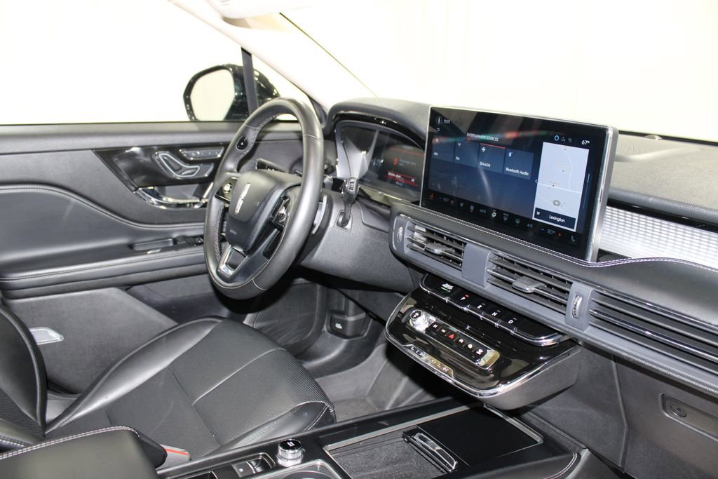 Used 2024 Lincoln Corsair AWD w/ Equipment Group 101A image 35