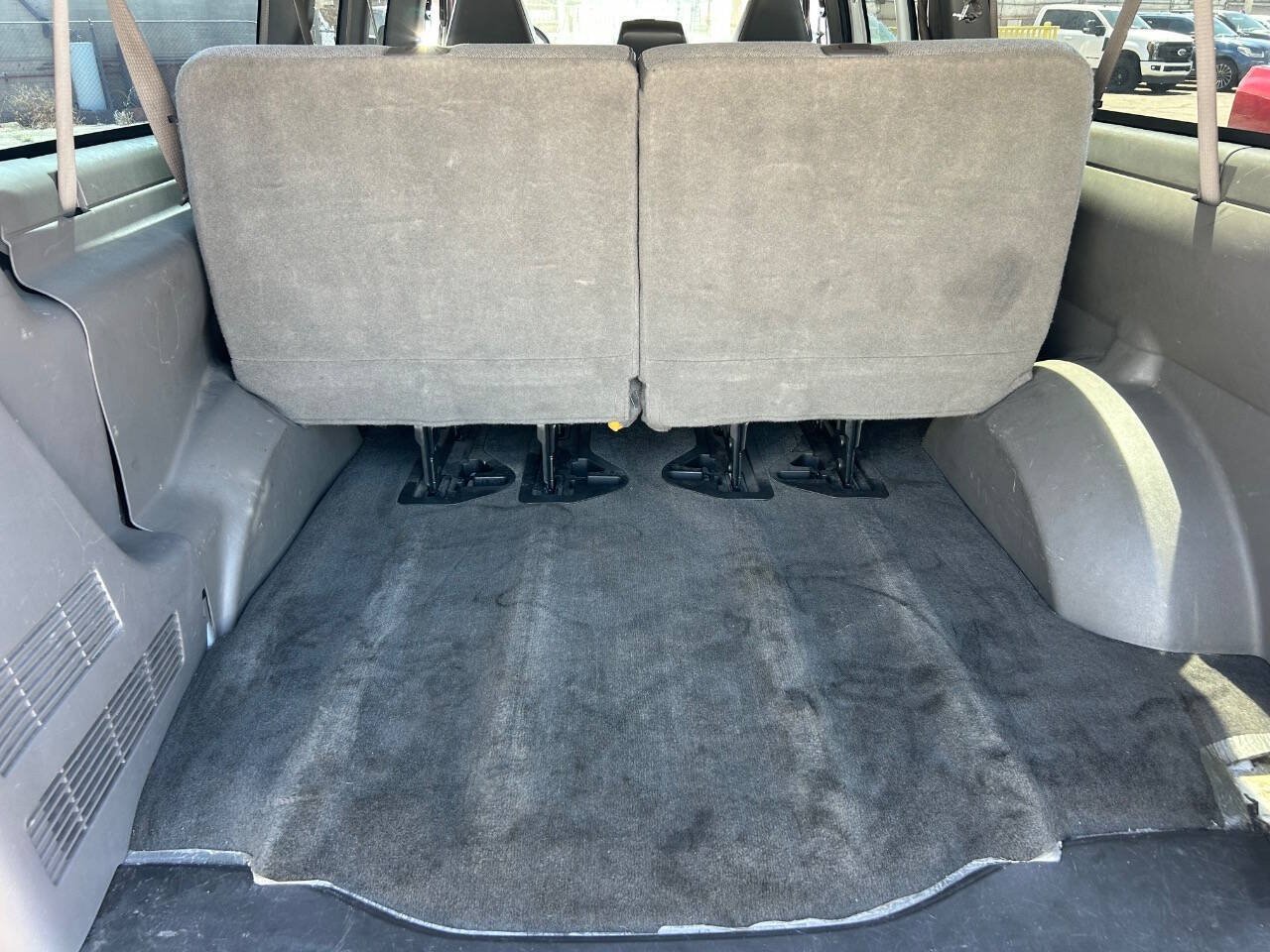 Used 2019 Chevrolet Express 3500 LT w/ LT Preferred Equipment Group RWD image 11