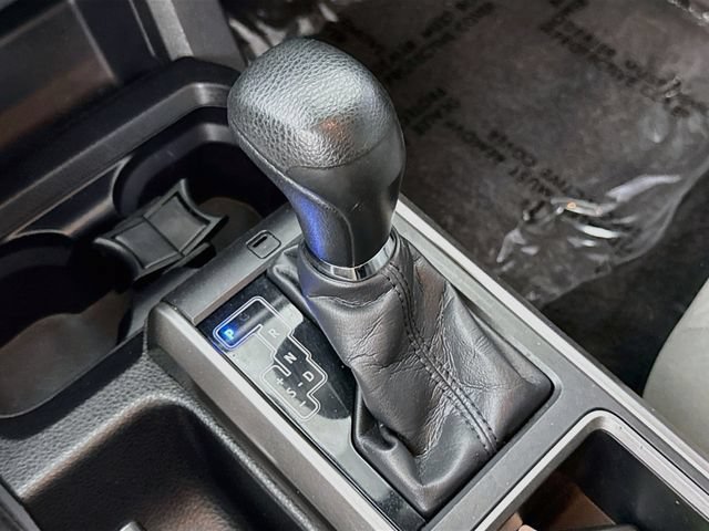 Certified 2023 Toyota Tacoma SR5 w/ Technology Package AWD/4WD image 18