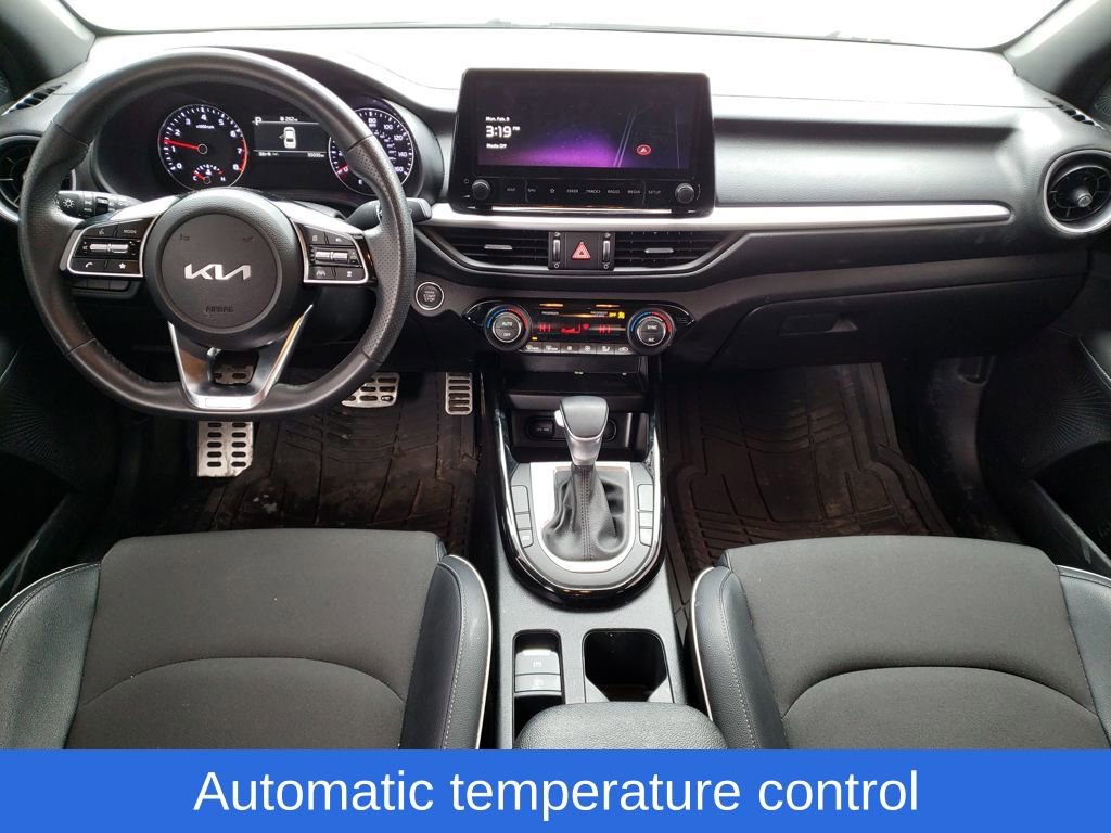 Used 2024 Kia Forte GT-Line image 11