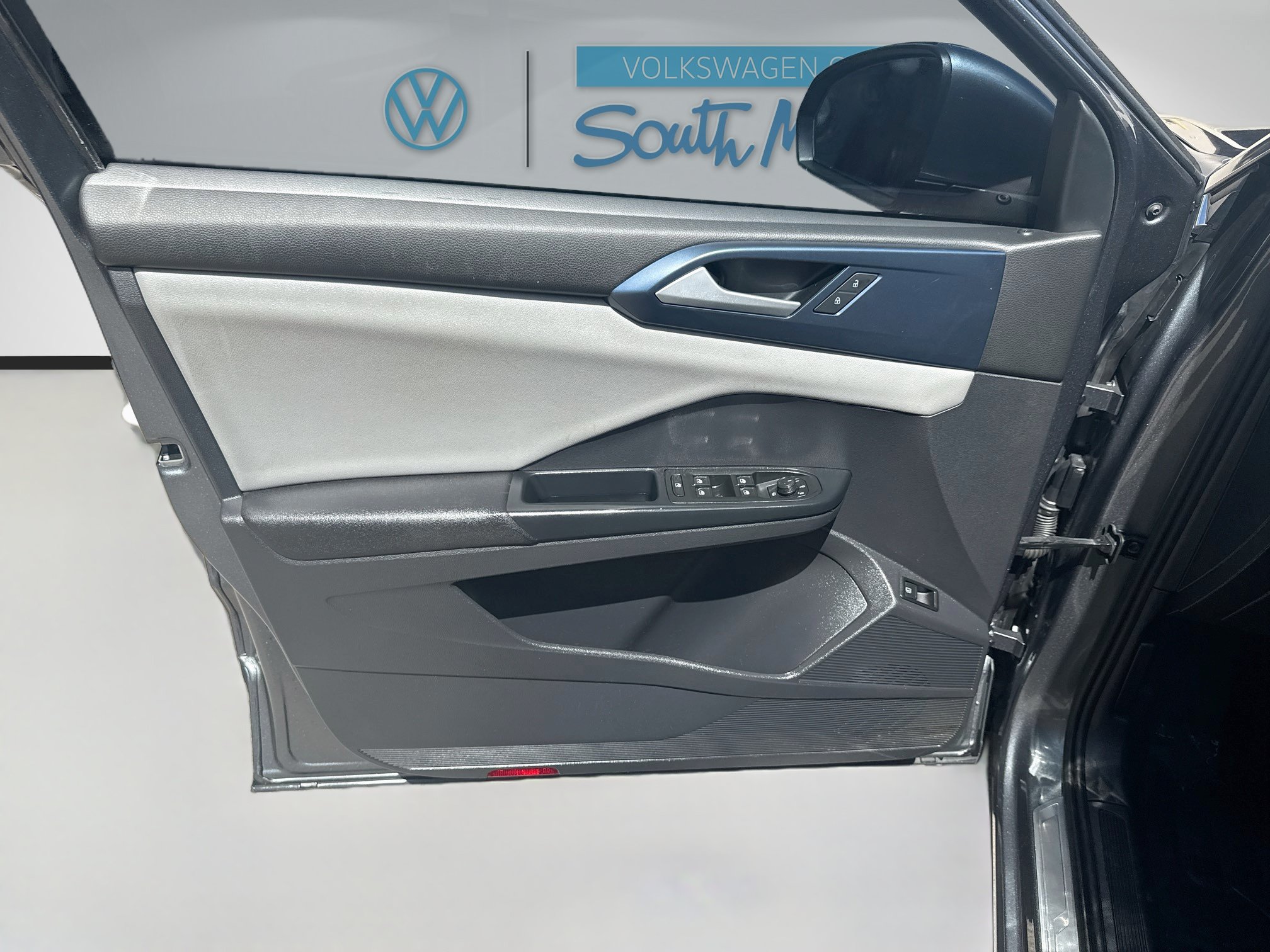 Used 2022 Volkswagen Taos SE FWD image 19