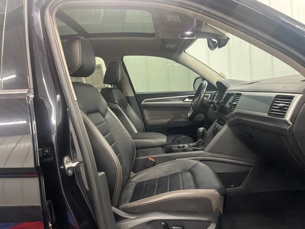 Used 2023 Volkswagen Atlas SEL Premium AWD/4WD image 9