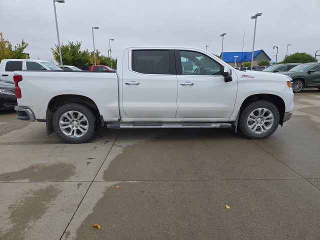 Used 2024 Chevrolet Silverado 1500 LTZ AWD/4WD image 6